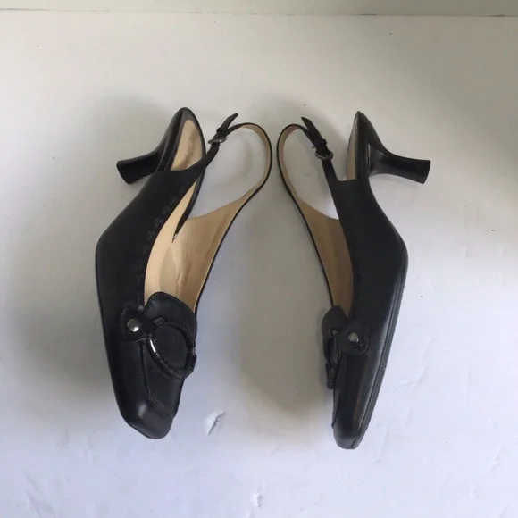 Cole Haan black leather slingbacks.  Size 9 - Picture 2 of 10